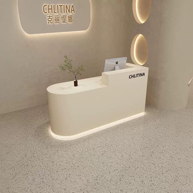 French Clothing Store Receptio - Office Furniture Store recension och pris